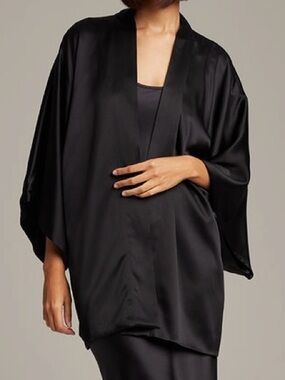 SILK✨ Marie Oliver Kimono NWOT